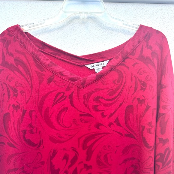 Athleta V-neck sweatshirt M coastal luxe holiday red and black swirl athleisure - Picture 9 of 14